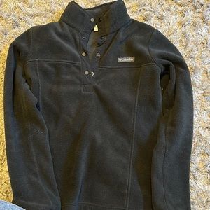 Columbia button up sweatshirt.
